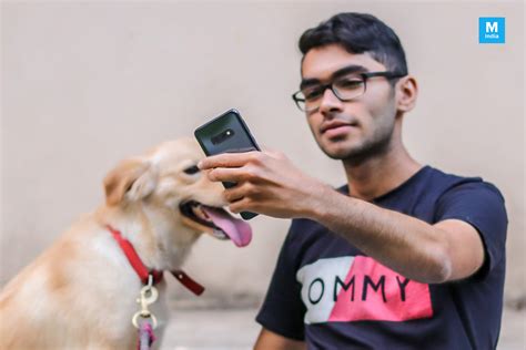 Samsung Galaxy S10e Review: Same Delicious Recipe, But Serves More ...
