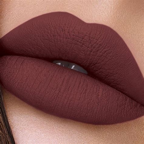 18 Must-Haves To Nail The Instagram Baddie Look