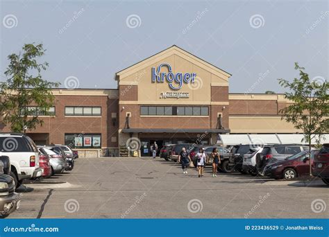 Kroger Supermarket. The Kroger Company Is One Of The Largest Grocery ...