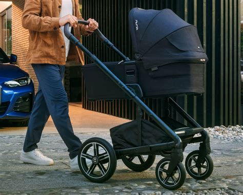 Nuna MIXX next Carry Cot | BMW Collection