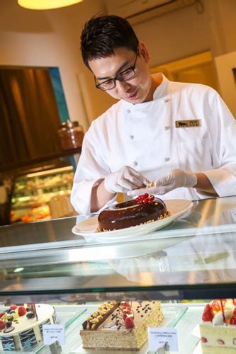 澳门美高梅糕饼师傅助中国问鼎2015年世界甜品大赛