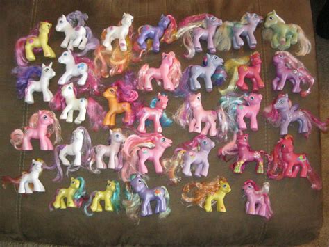 My Little Pony G3 LARGE LOT of 32 FIGURES & Baby PONIES Different ...