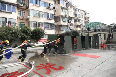 消防员平时是如何训练灭火救人的？来看看这6项实战操法…… - 周到上海