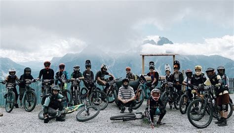 Downhill Bike Camp in Tirol: Trails & Adrenalin 🚵‍♂️⚡