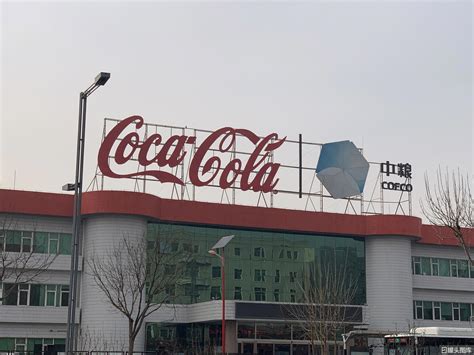 可口可乐 coca cola 中粮 COFCO-罐头图库