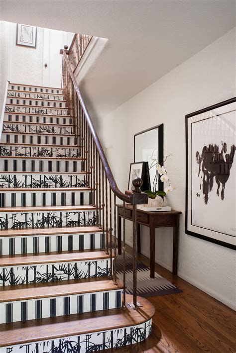 10 Stunning Hallway Stair Wall Decor Ideas That Will Leave You Breathless