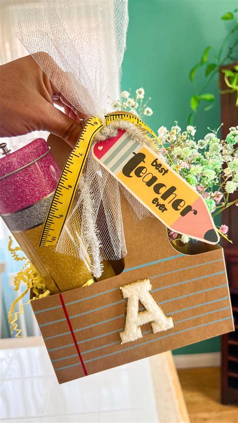 Andrea Clawson (@stayathomecircus) • Instagram photos and videos ...