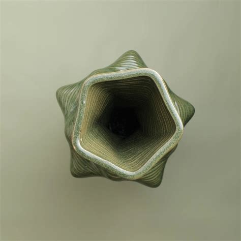 Picasso 3d printed flower vase ceramic, centerpiece for dining table ...