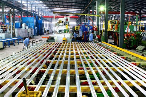 如何分析工业铝型材挤压厂家的实力_上海敦品铝业