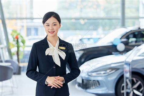 女性汽车销售导购员形象高清图片下载-正版图片507608110-摄图网