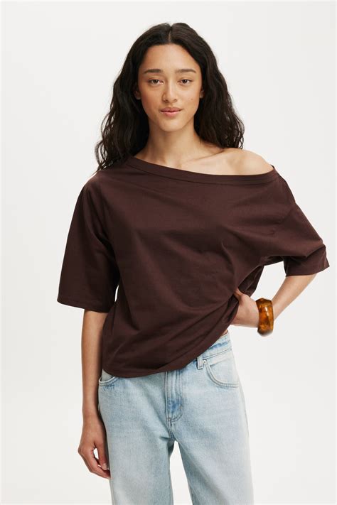 Billie Off Shoulder Tee