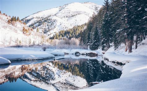 Zima, Winter 240 Tibble Fork Reservoir, Jezioro w Utah, Stany Zjednoczone - Tapety na pulpit