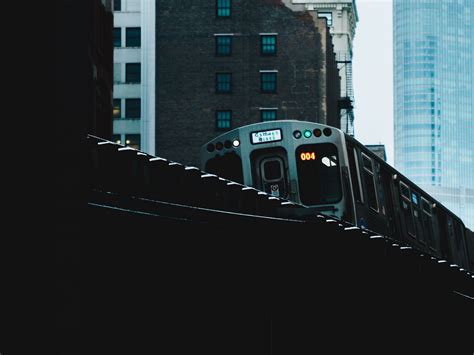 Download wallpaper 1280x960 train, bridge, buildings, city standard 4:3 ...