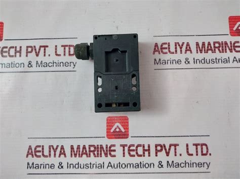 Schmersal Az 16 Zvrk-m16 Safety Interlock Door Switch – Aeliya Marine Tech