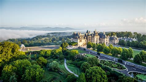 Biltmore Estate – Landmark/Historic Site Review | Condé Nast Traveler