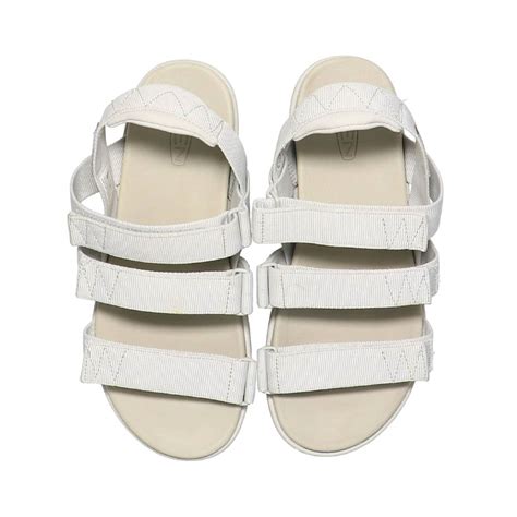 KEEN ELLE STRAPPY Silver Birch/Plaza Taupe 22SS-I（キーン エル ストラッピー-ホワイト ...
