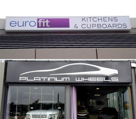 Shop Front Signage Design 的图像结果