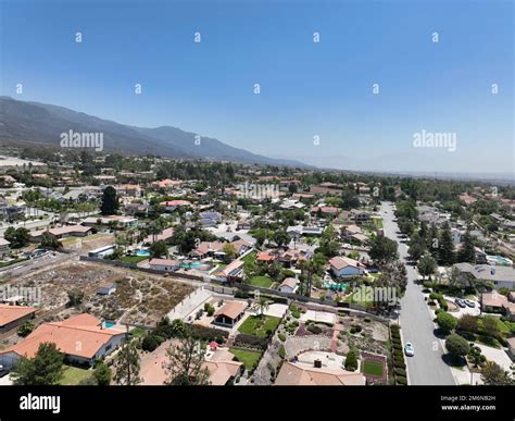 Aerial view of wealthy Alta Loma community and mountain range Stock ...