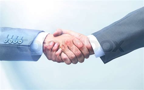 Business Handshake Aesthetic Image 的图像结果