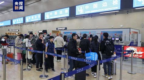 出入境业务大幅增长 重庆一个月审签出入境证件超12万证次凤凰网川渝_凤凰网