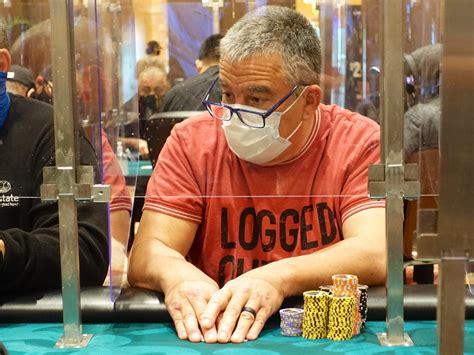 Championship Day 1B: Mike Chavez Has a Ton of Chips | Seminole Hard ...