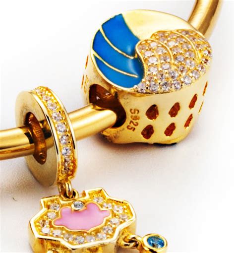 『珠宝』Louis Vuitton 推出 Pure V 系列：天然钻石与字母「V」 | iDaily Jewelry · 每日珠宝杂志