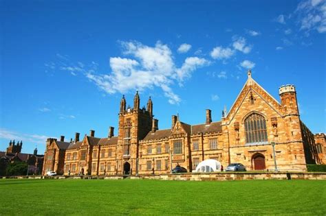 拉筹伯大学(La Trobe, 乐卓博) – 澳洲最大的大学了解一下 - 知乎