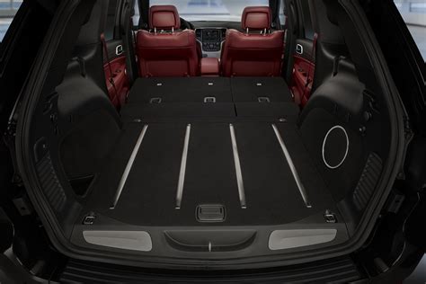 2019 Jeep Grand Cherokee - Most Awarded SUV Ever | Jeep Canada