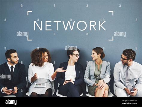 People Networking 的图像结果