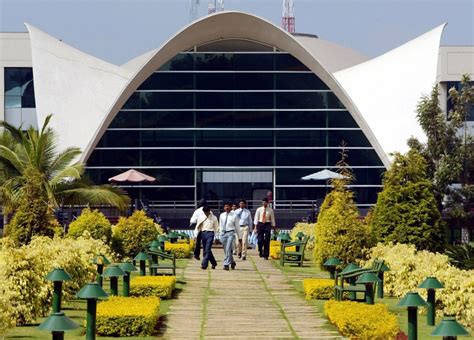 Infosys: Top executive exits in management reshuffle after Q1 results ...