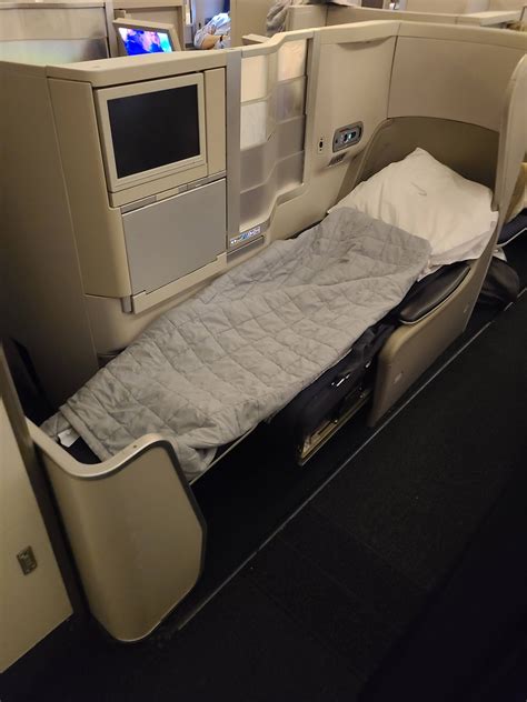 Airline Review: British Airways – Business Class (Boeing 777-300 with ...