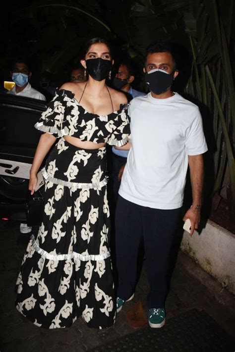 Sonam Kapoor Ahuja chose a cropped blouse and skirt ensemble in black ...