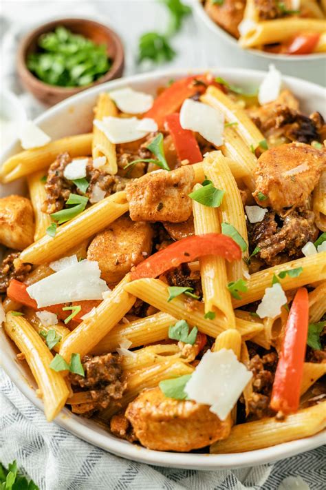 Creamy Chicken and Chorizo Pasta - Great Chicken Recipes