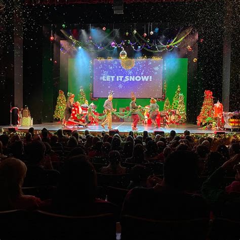 10 BEST Restaurants Near Hobby Center for the Performing Arts