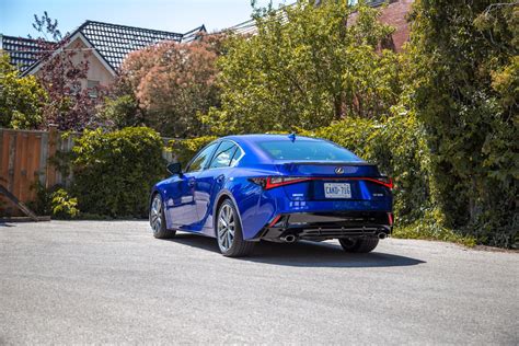Review: 2021 Lexus IS 300 RWD – Canadian Auto Review