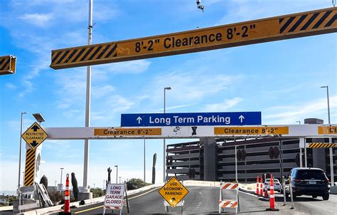 Las Vegas airport parking lots are already filling up | Local Las Vegas ...