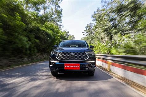 Innova Latest Model 的图像结果