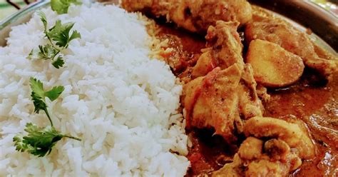 Chicken curry with white rice Recipe by Subhalaxmi Samantaray - Cookpad
