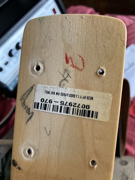 Fender Serial lookup - No results found. | TalkBass.com