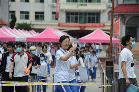 威海市人民政府 今日威海 祝旗开得胜！威海高考首日一帆风顺