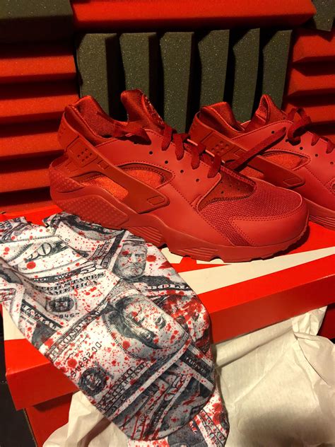 All Red Huarache with Bloody Money Odd Sox #Nike #Huarache : r/Sneakers
