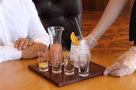 TREAT BAR & LOUNGE, Clark Freeport Zone - Restaurant Reviews, Phone ...