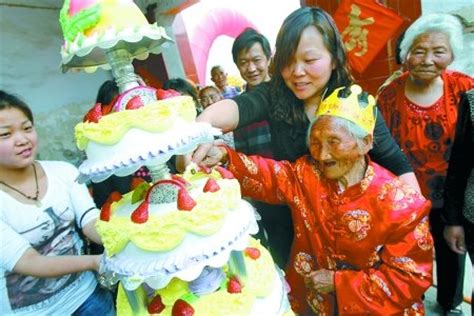 五世同堂的百岁老人过生日 全村老少来祝寿_大豫网_腾讯网