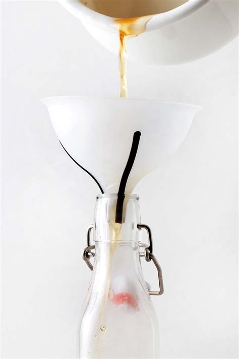 Starbucks Liquid Cane Sugar Syrup (3 Ingredients) - Oh, How Civilized