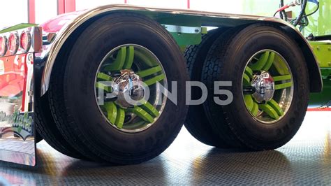 Semi Truck Wheels And Tires at David Sells blog