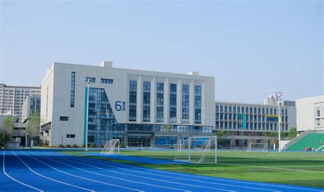 2020年西咸新区空港枫叶国际学校高中部招生计划|招生简章|西安高中学校