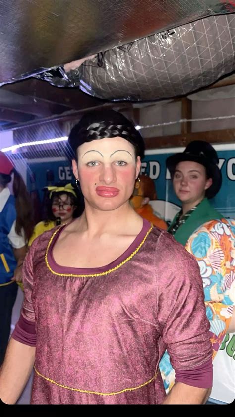 ugly step sister | Shrek halloween costume, Shrek costume, Funny ...