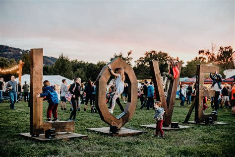 Virginia's Fall Festivals - Virginia Is For Lovers