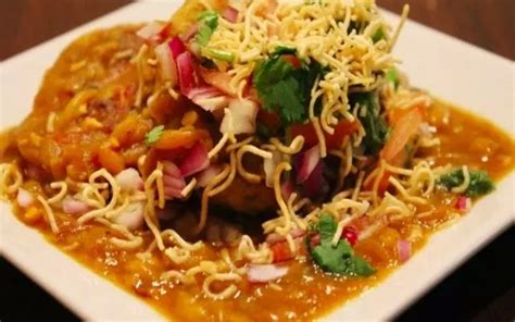 Have You Tried These Aloo Street Treats In Mumbai? | WhatsHot Mumbai