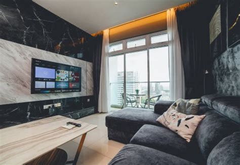 Twin Galaxy Jet Black 3BR6pax Balcony nr KSL, Johor Bahru - Book with ...